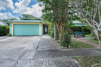 17807 Fallowfield Dr, Lutz, FL 33549