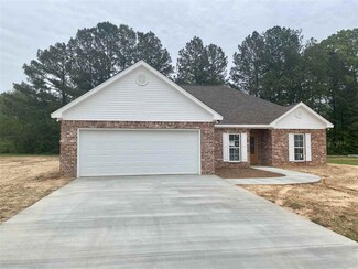 390 Chenoa Ave, Carthage, MS 39051
