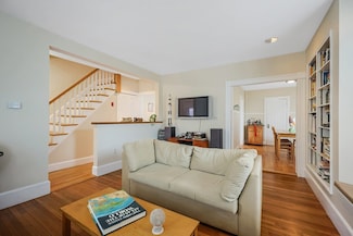 131 Garden St, Cambridge, MA 02138