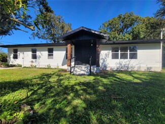 899 5th St, Winter Haven, FL 33880