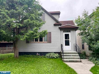 714 Hayes St, Eveleth, MN 55734