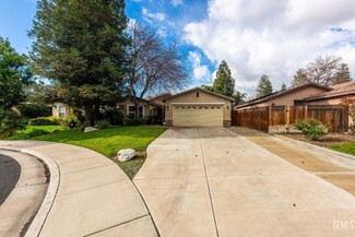 1613 Bermuda Greens Ct, Bakersfield, CA 93311