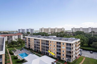 304 Golfview Rd Unit 1030, North Palm Beach, FL 33408