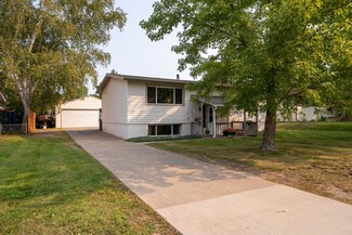 501 NE 9th St, Grand Rapids, MN 55744