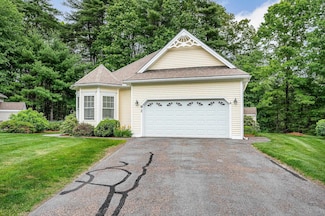 9 Houston Dr Unit 9, Nashua, NH 03062