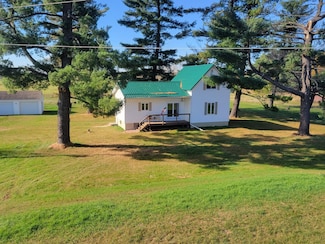 N8475 5th Ave, Camp Douglas, WI 54618