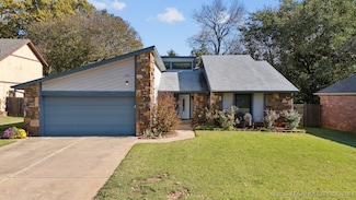 8001 S Juniper Ave, Broken Arrow, OK 74011