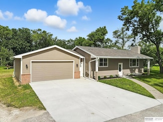1244 S 258th St, Waterloo, NE 68069