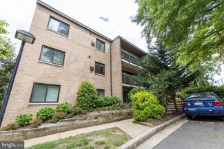 3200 S 28th St Unit 301, Alexandria, VA 22302