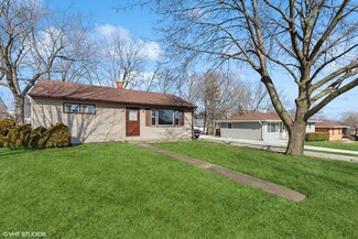 2618 Theresa Ave, Waukegan, IL 60085