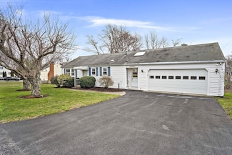 22 Anna Rd, Woburn, MA 01801
