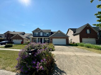 309 Sunflower St, Savoy, IL 61874
