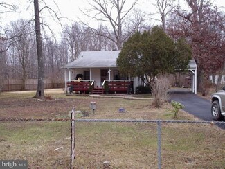 12512 Popes Head Rd, Clifton, VA 20124