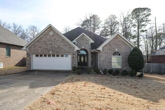 7321 Peach Blossom Ave, Benton, AR 72019