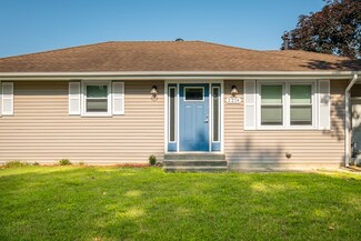2214 Chandler Ln, Columbus, IN 47203