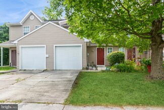 3 Meadowrue Ln, Sicklerville, NJ 08081