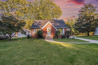 1108 Nixon Ave NW, Grand Rapids, MI 49534