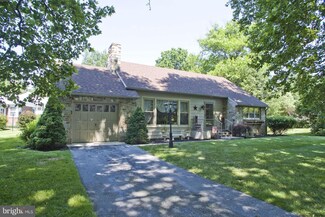 18911 Crofton Rd, Hagerstown, MD 21742