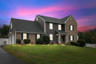 48 Meadow Ridge Rd, Waynesboro, VA 22980