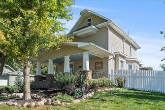 203 S Eyberg Ave, Treynor, IA 51575