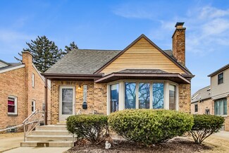7166 N Moody Ave, Chicago, IL 60646