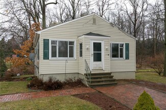 8177 S Cleveland Massillon Rd Unit 53, Clinton, OH 44216