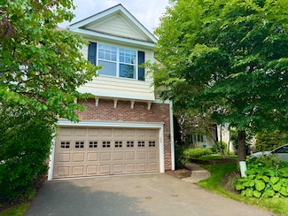 14 Park Place Cir Unit 14, West Hartford, CT 06110