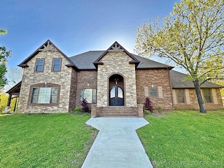 21149 S Highway View Dr, Tahlequah, OK 74464
