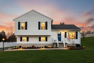 32 Woodside Dr, Waynesboro, VA 22980