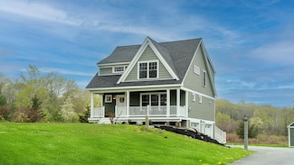 21 Lovering Rd, North Hampton, NH 03862