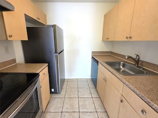 1068 N Benoist Farms Rd Unit 102, West Palm Beach, FL 33411