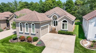 4517 NE Fairway Homes Dr, Lees Summit, MO 64064