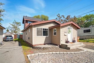 3016 N Walnut St Unit On a dead end street, Spokane, WA 99205