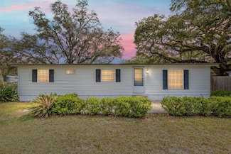 15375 NE 148 Terrace, Fort McCoy, FL 32134
