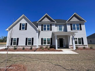 204 W Broughton Ln, Rocky Point, NC 28457