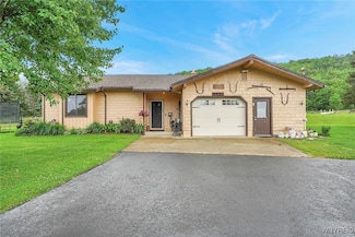6557 Boberg Rd, West Valley, NY 14171