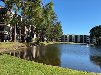 5980 80th St N Unit 106, Saint Petersburg, FL 33709