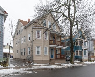 122 Hudson St, Providence, RI 02909