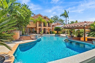 805 E Chase Dr, Corona, CA 92881