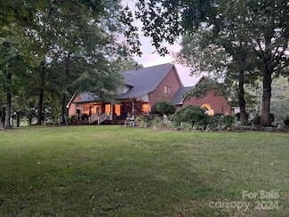 1240 Gaddy Rd S, Nebo, NC 28761