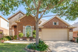 512 Maverick Dr, Lake Dallas, TX 75065