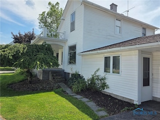234 W Chestnut St, Wauseon, OH 43567