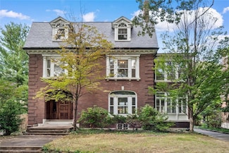 6253 Westminster Place, Saint Louis, MO 63130