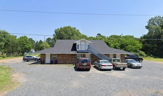 2001 E 20th St, Hooks, TX 75561