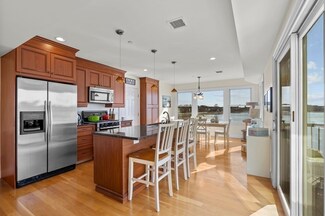 43 March St Unit 4, Salem, MA 01970