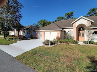 18 Mayflower Ct S, Homosassa, FL 34446