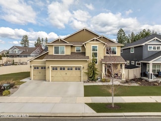 7028 N Madellaine Dr, Coeur D'Alene, ID 83815