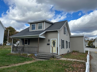 163 Hickory St, Norwich, CT 06360