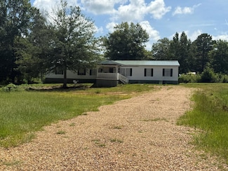 1020 Perry Ln, Summit, MS 39666