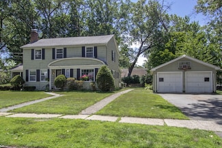 75 Bennington St, Springfield, MA 01108